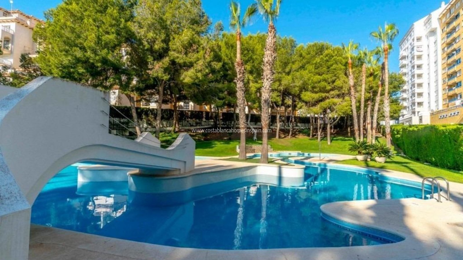 Resale - Apartment - Campoamor