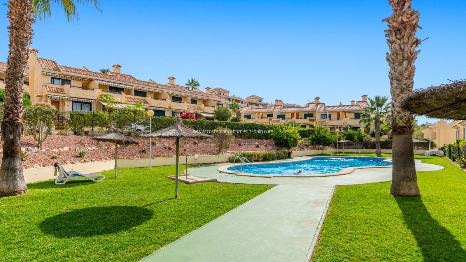 Resale - Apartment - Campoamor