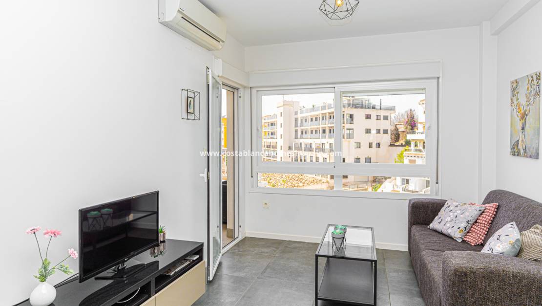 Resale - Apartment - Campoamor