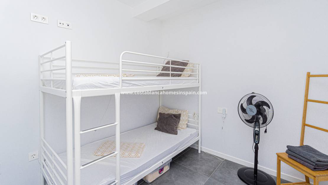 Resale - Apartment - Campoamor