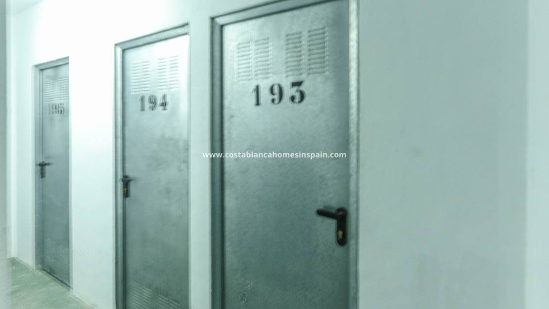 Resale - Apartment - Campoamor