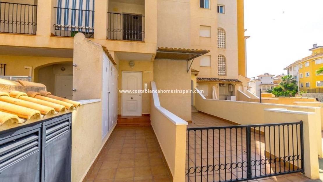 Resale - Apartment - Campoamor