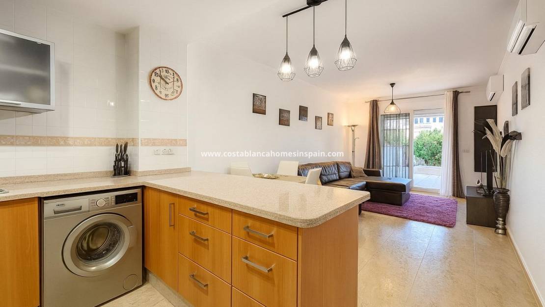 Resale - Apartment - Campoamor