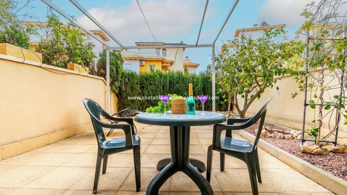 Resale - Apartment - Campoamor