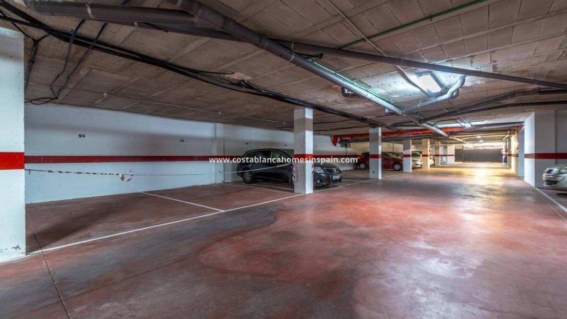 Resale - Apartment - Campoamor