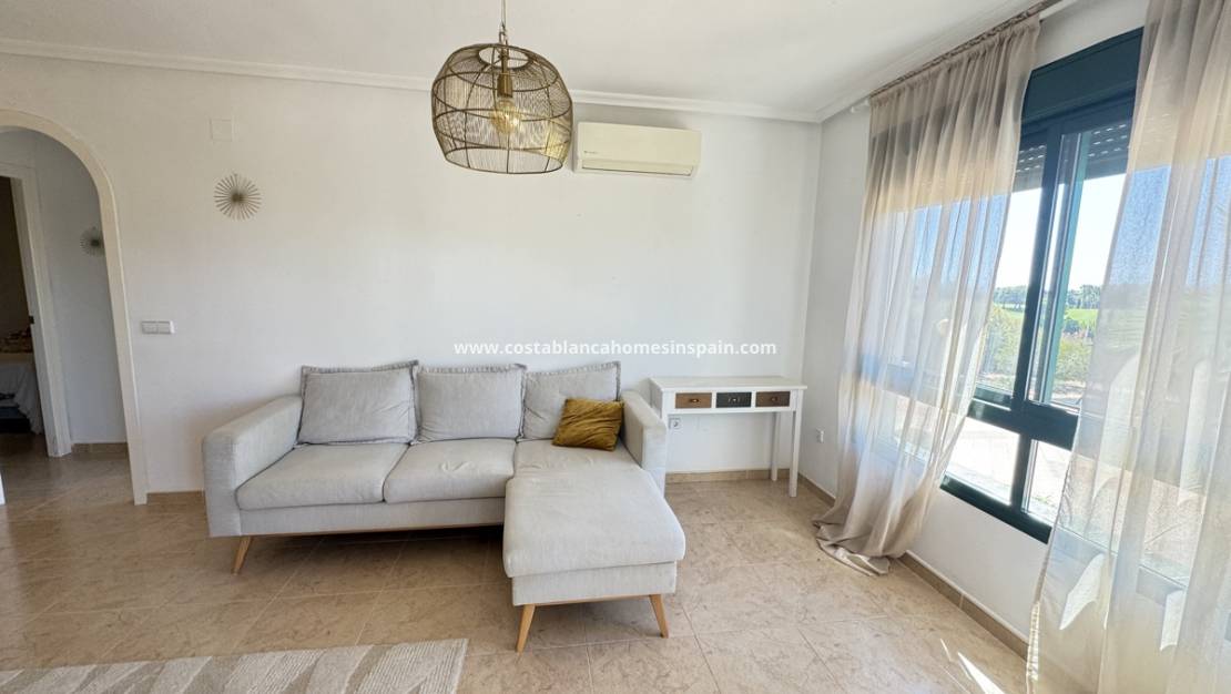 Resale - Apartment - Dehesa de Campoamor