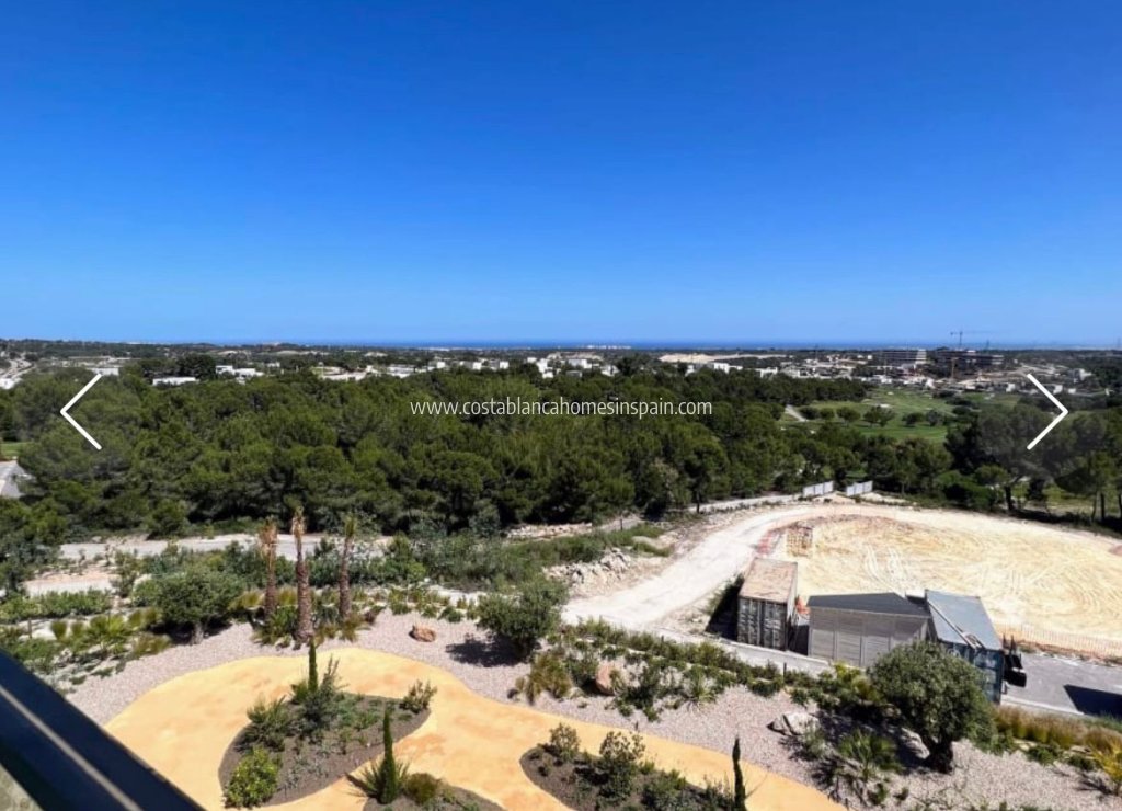 Resale - Apartment - Las Colinas Golf - Las Colinas