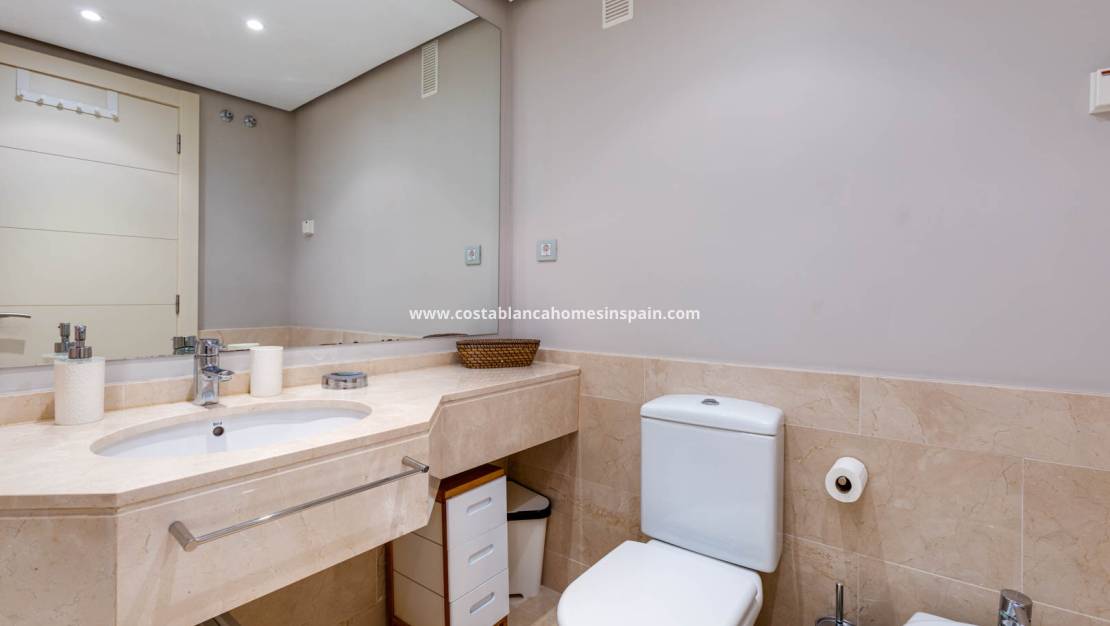 Resale - Apartment - Las Colinas