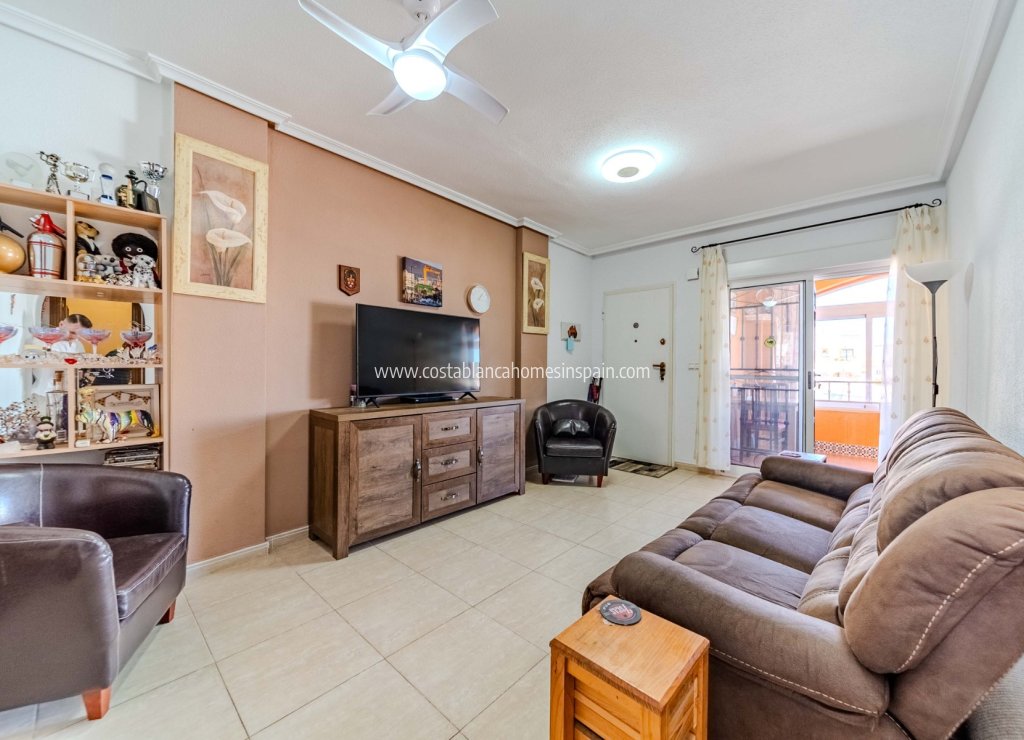 Resale - Apartment - Los Altos