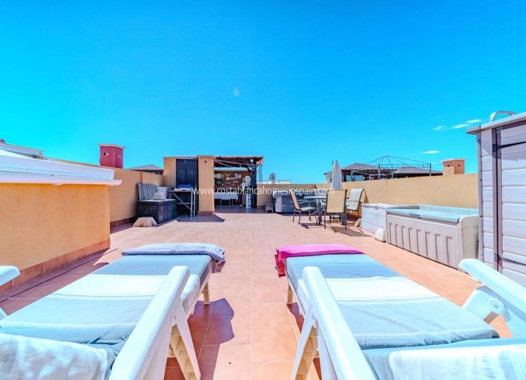 Resale - Apartment - Los Altos