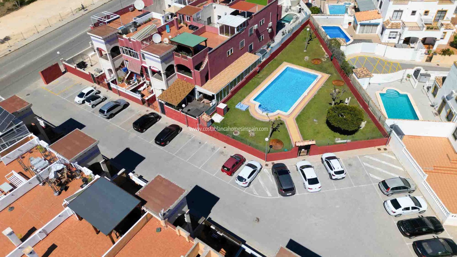 Resale - Apartment - Los Altos