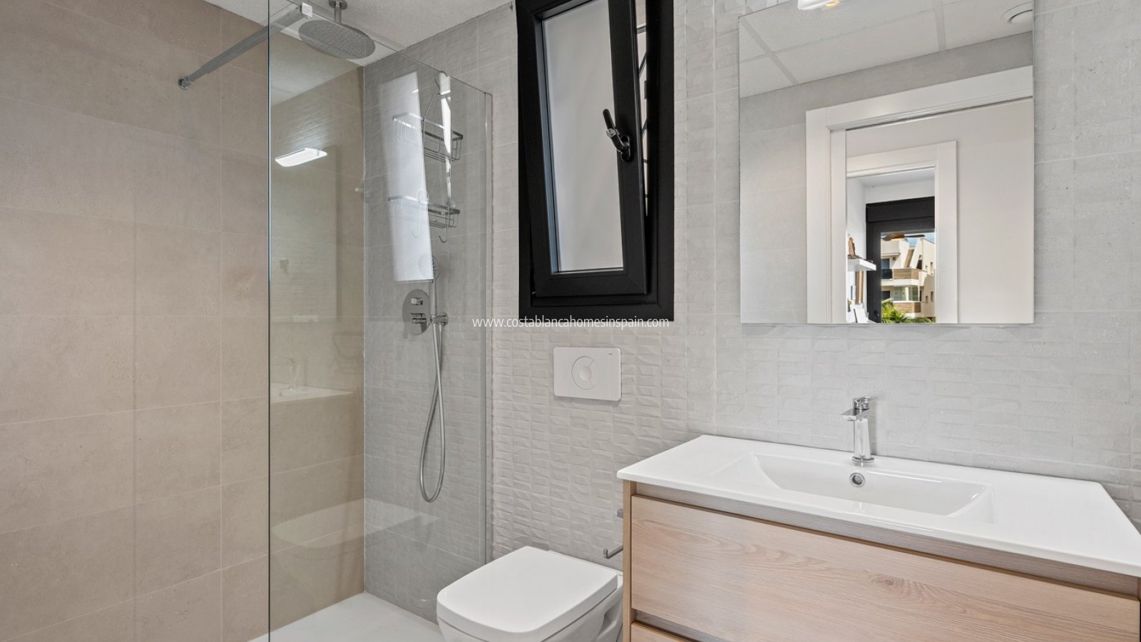 Resale - Apartment - Los Altos