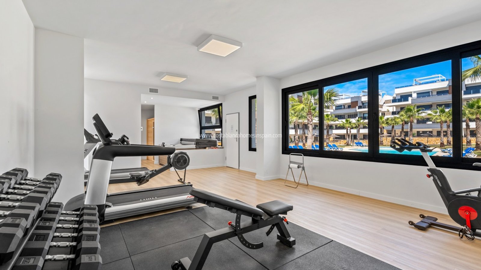 Resale - Apartment - Los Altos