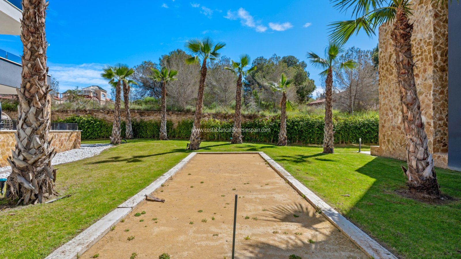 Resale - Apartment - Los Altos