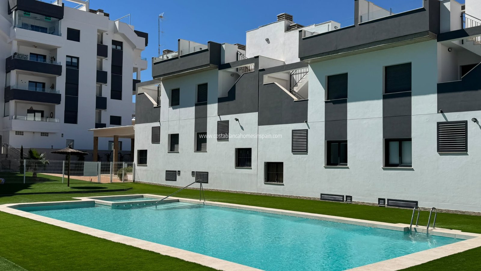 Resale - Apartment - Los Altos