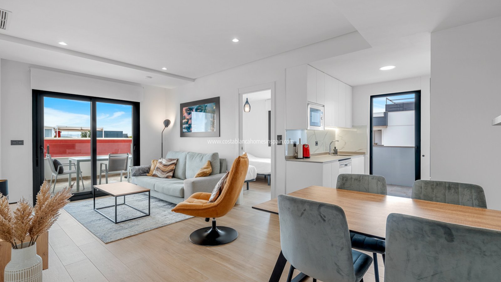 Resale - Apartment - Los Altos