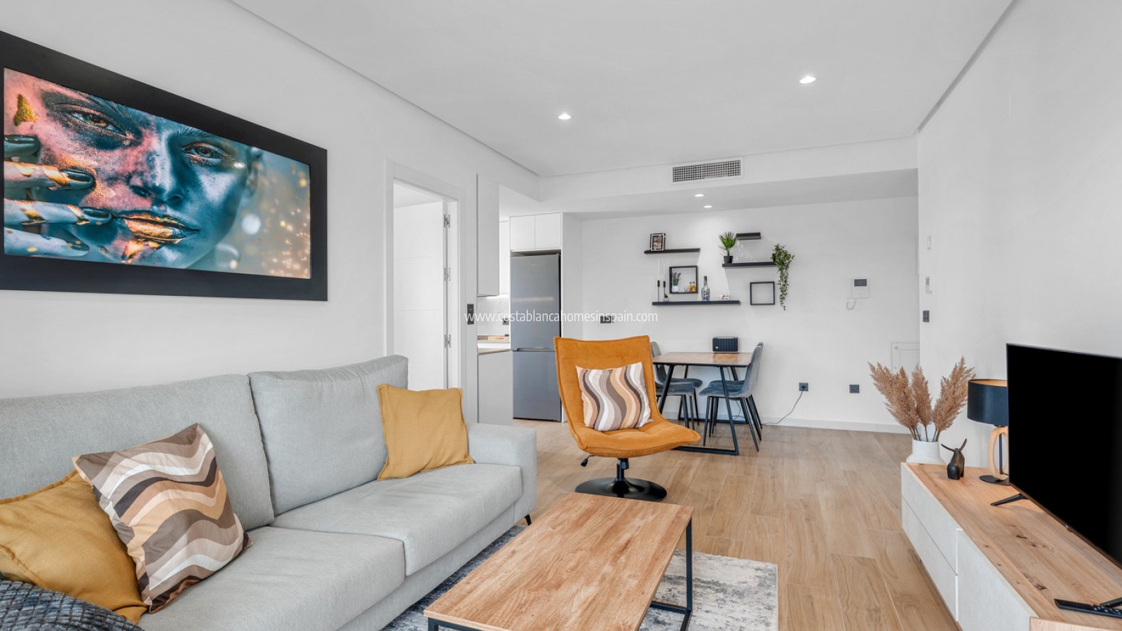Resale - Apartment - Los Altos