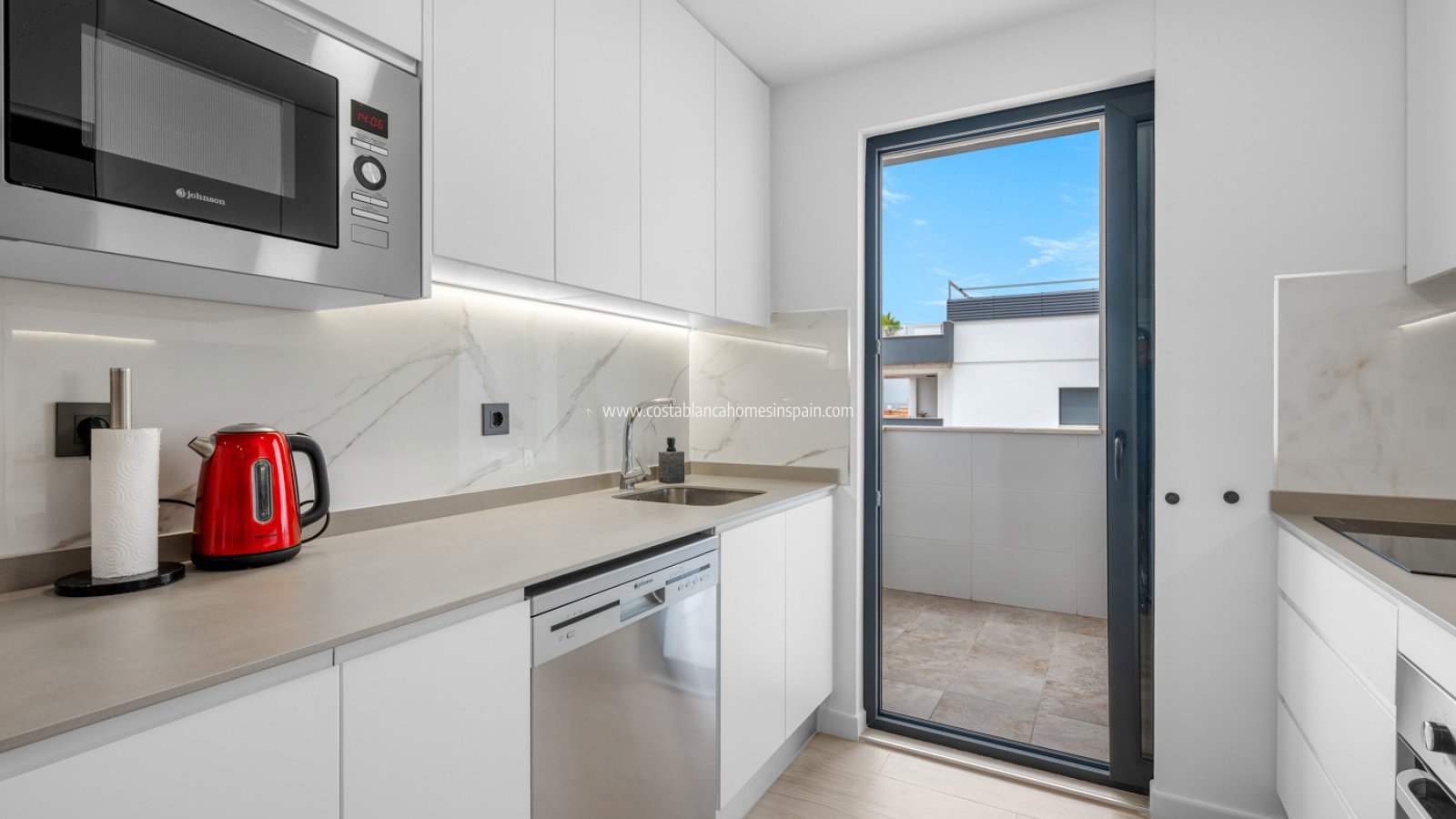 Resale - Apartment - Los Altos