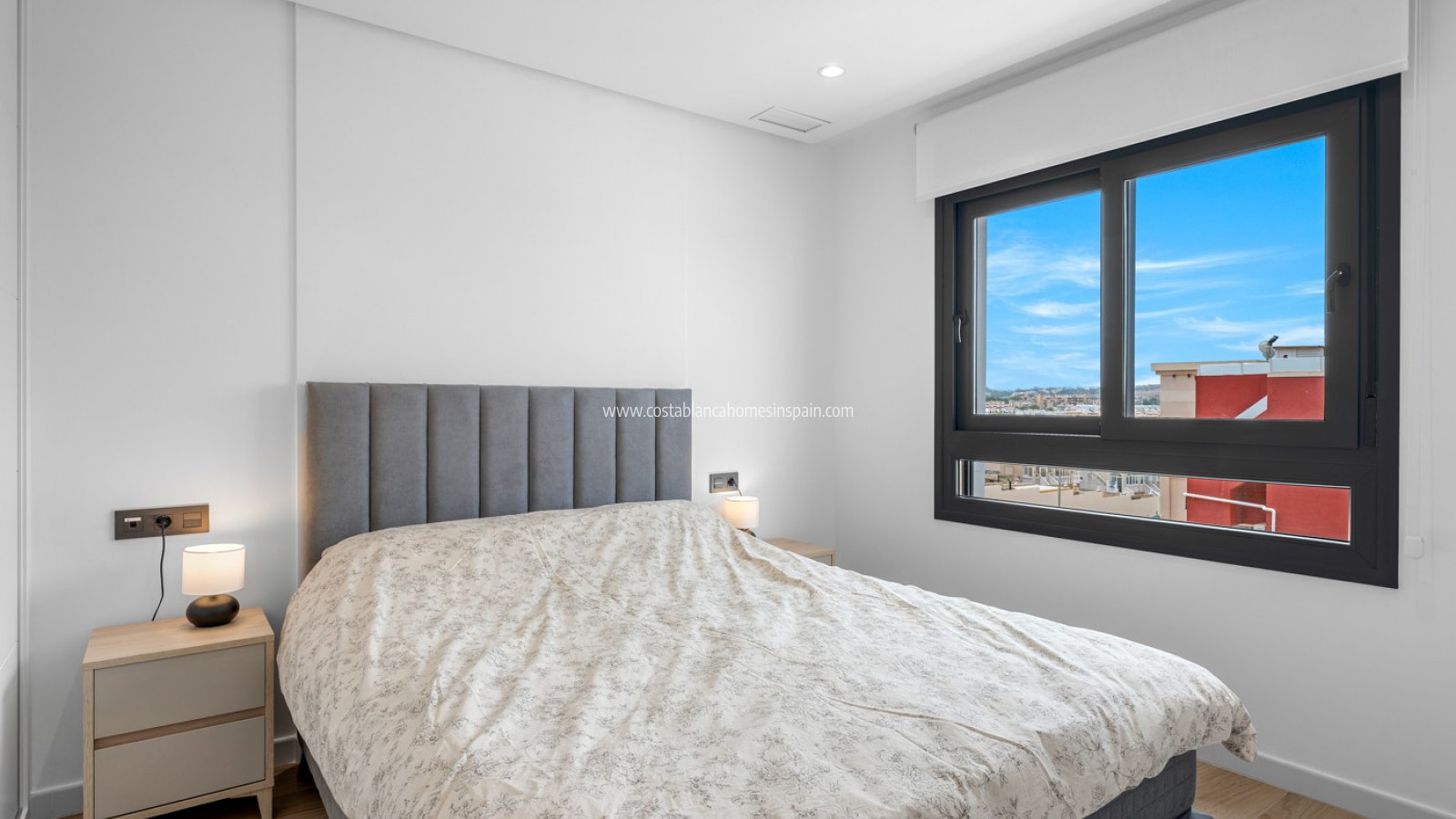 Resale - Apartment - Los Altos