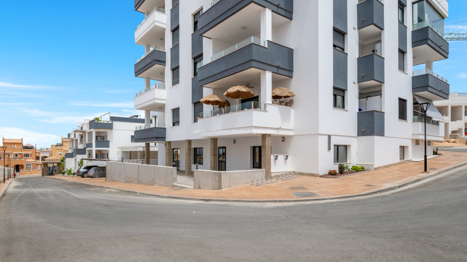 Resale - Apartment - Los Altos