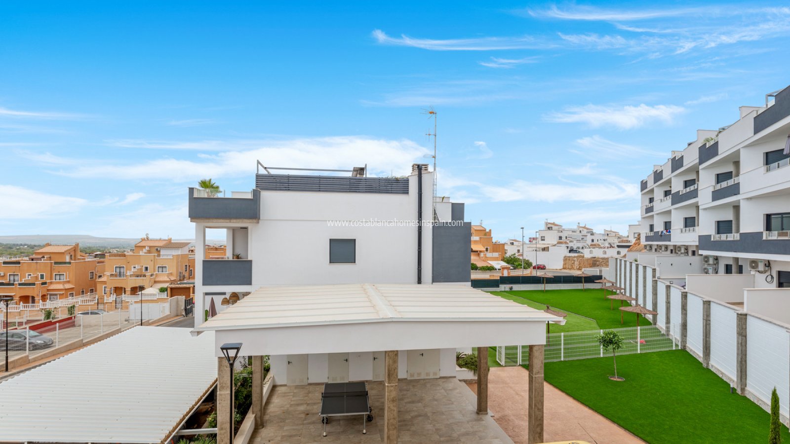 Resale - Apartment - Los Altos