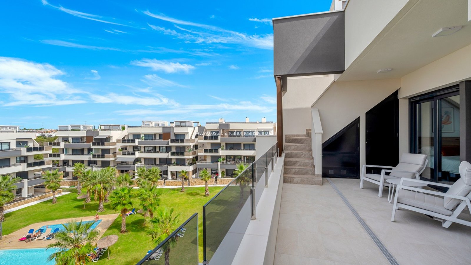 Resale - Apartment - Los Altos