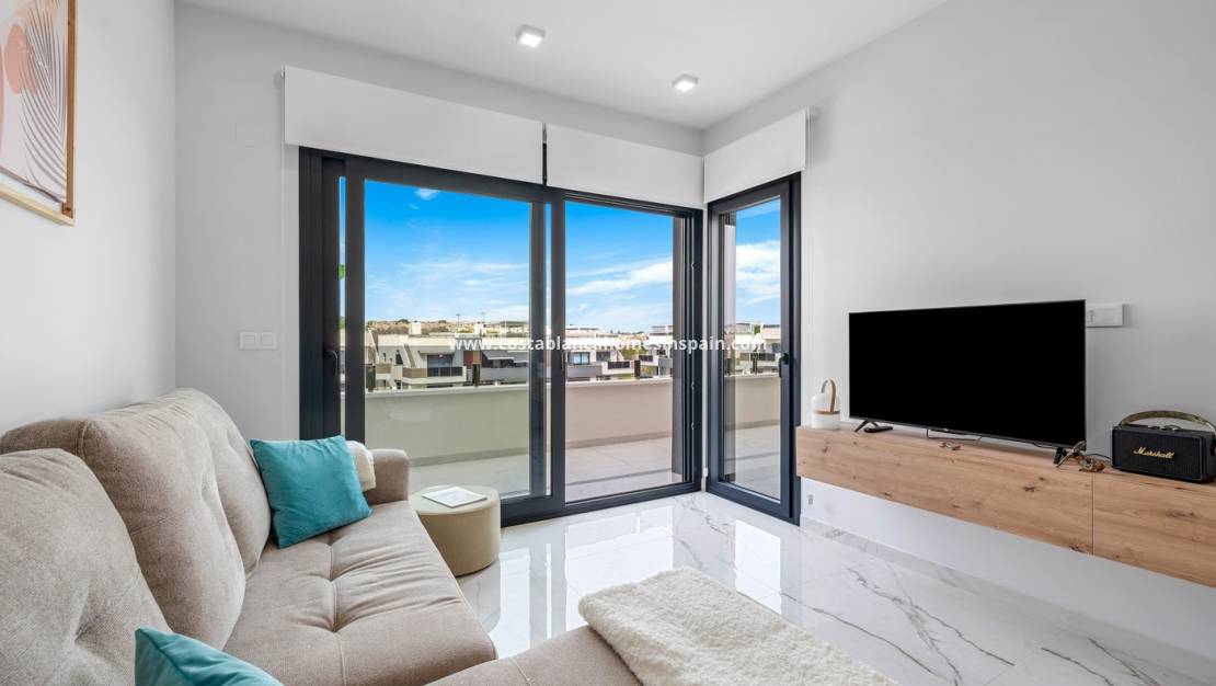 Resale - Apartment - Los Altos