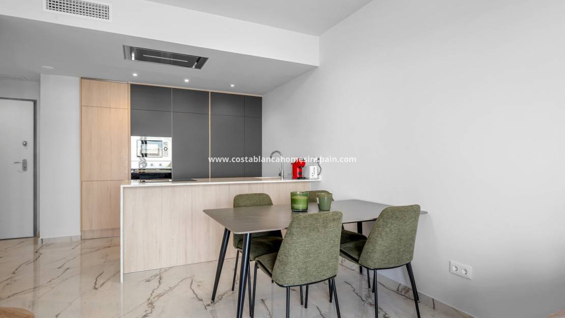 Resale - Apartment - Los Altos