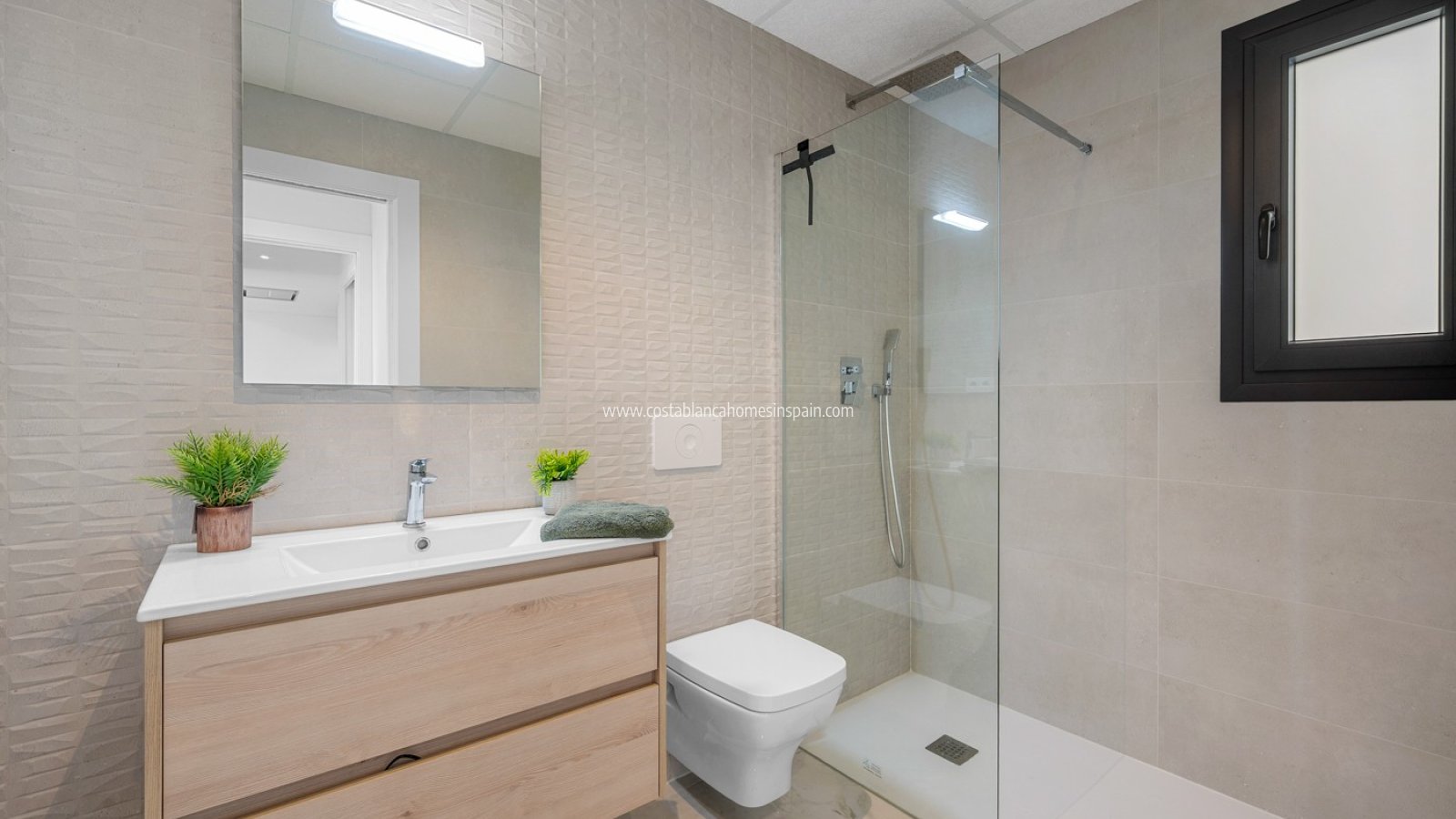 Resale - Apartment - Los Altos