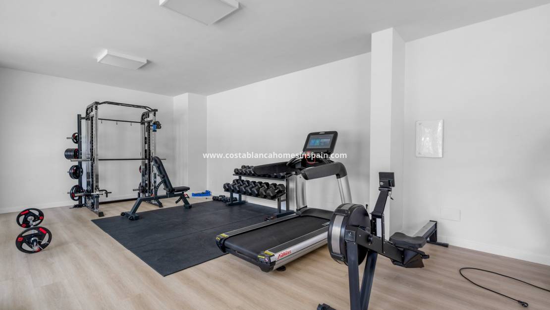 Resale - Apartment - Los Altos