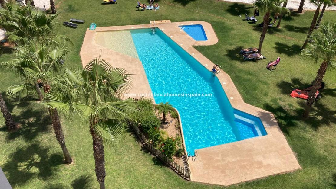 Resale - Apartment - Los Altos