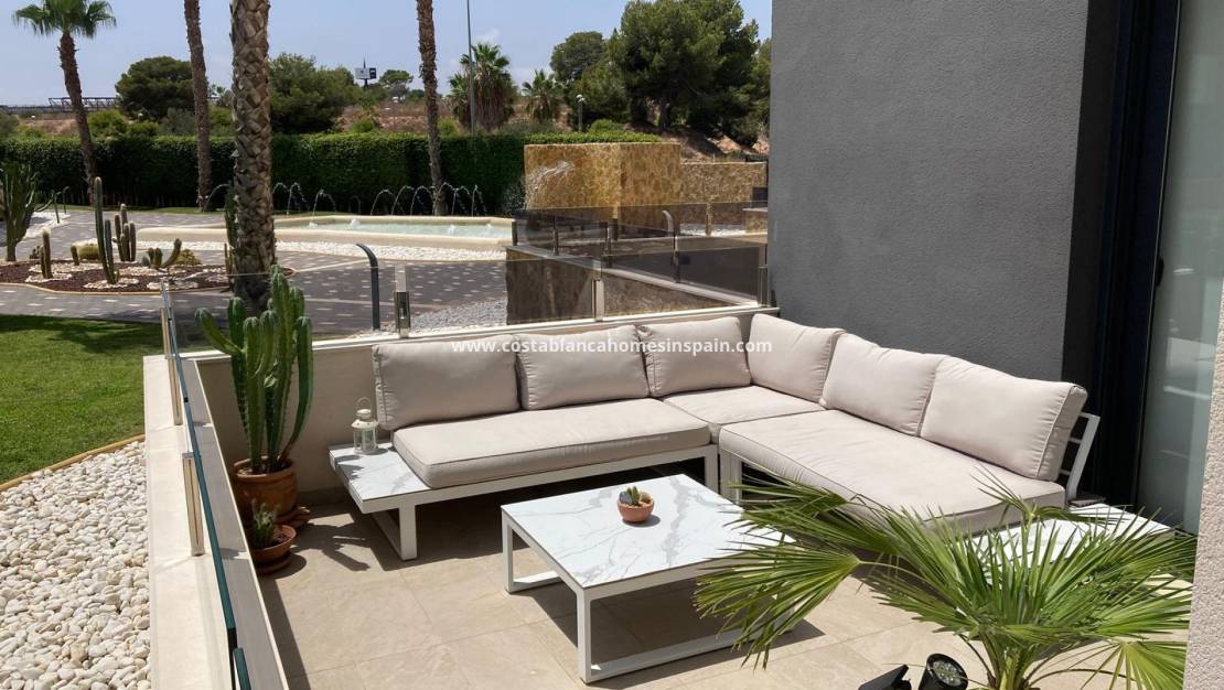 Resale - Apartment - Los Altos