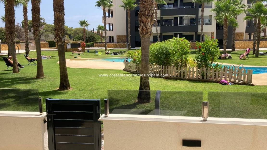 Resale - Apartment - Los Altos