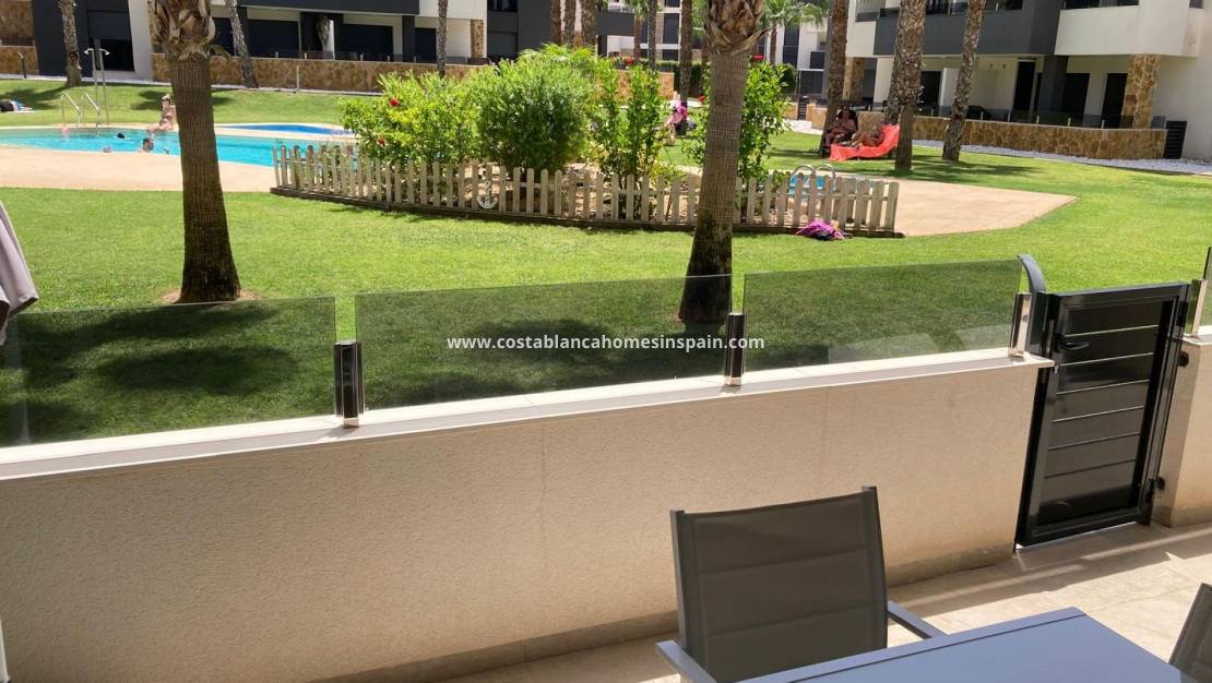 Resale - Apartment - Los Altos