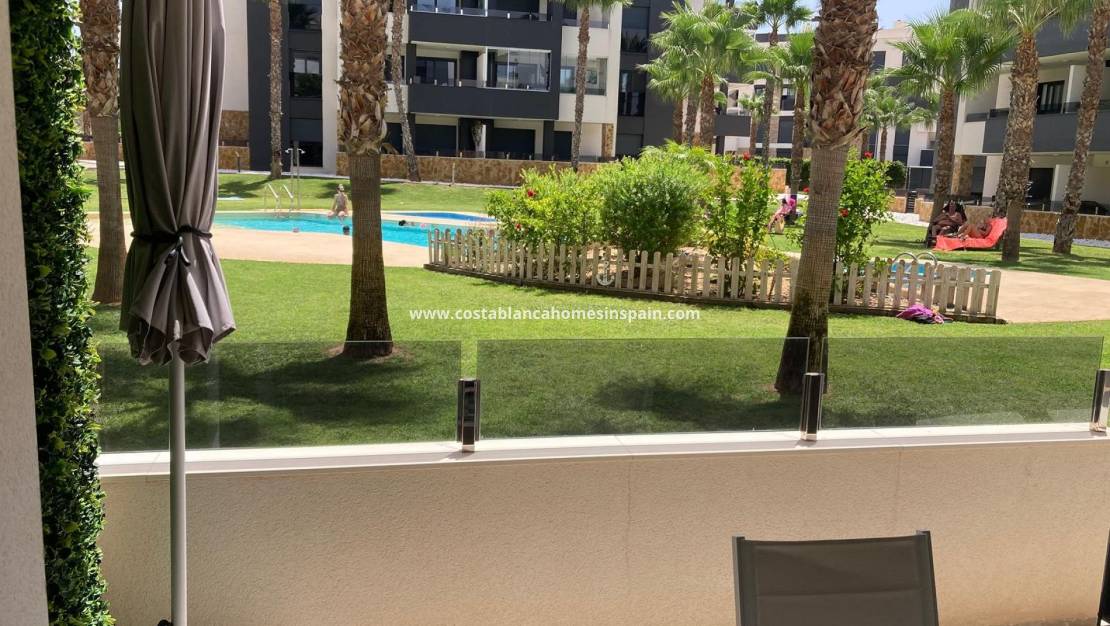 Resale - Apartment - Los Altos