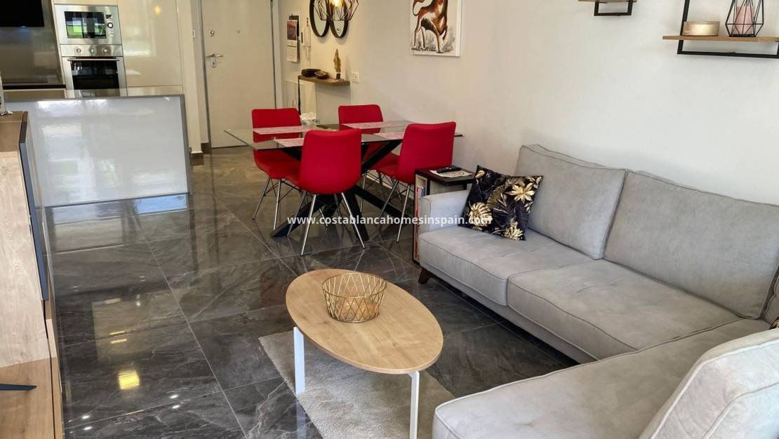 Resale - Apartment - Los Altos