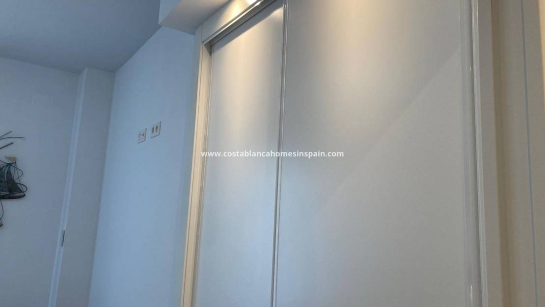 Resale - Apartment - Los Altos