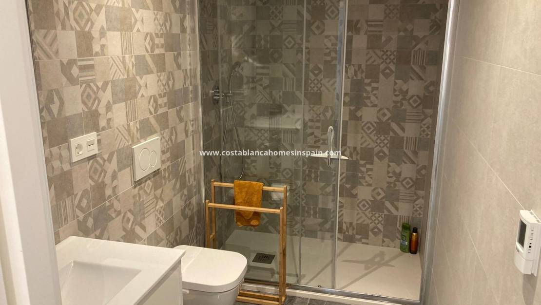 Resale - Apartment - Los Altos