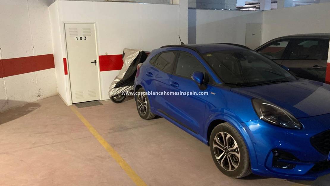 Resale - Apartment - Los Altos