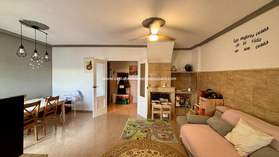 Resale - Apartment - Los Montesinos