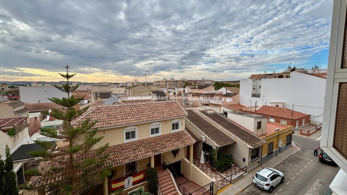 Resale - Apartment - Los Montesinos