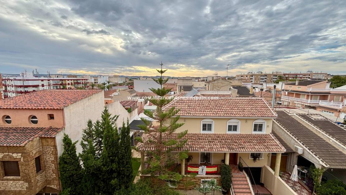 Resale - Apartment - Los Montesinos