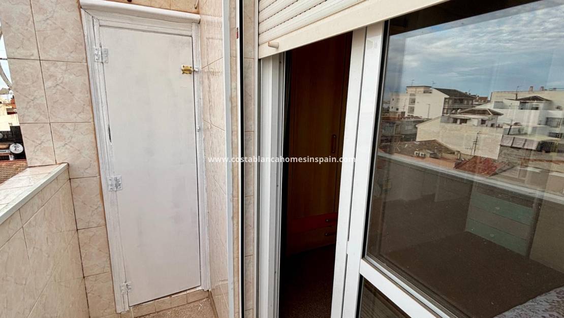 Resale - Apartment - Los Montesinos