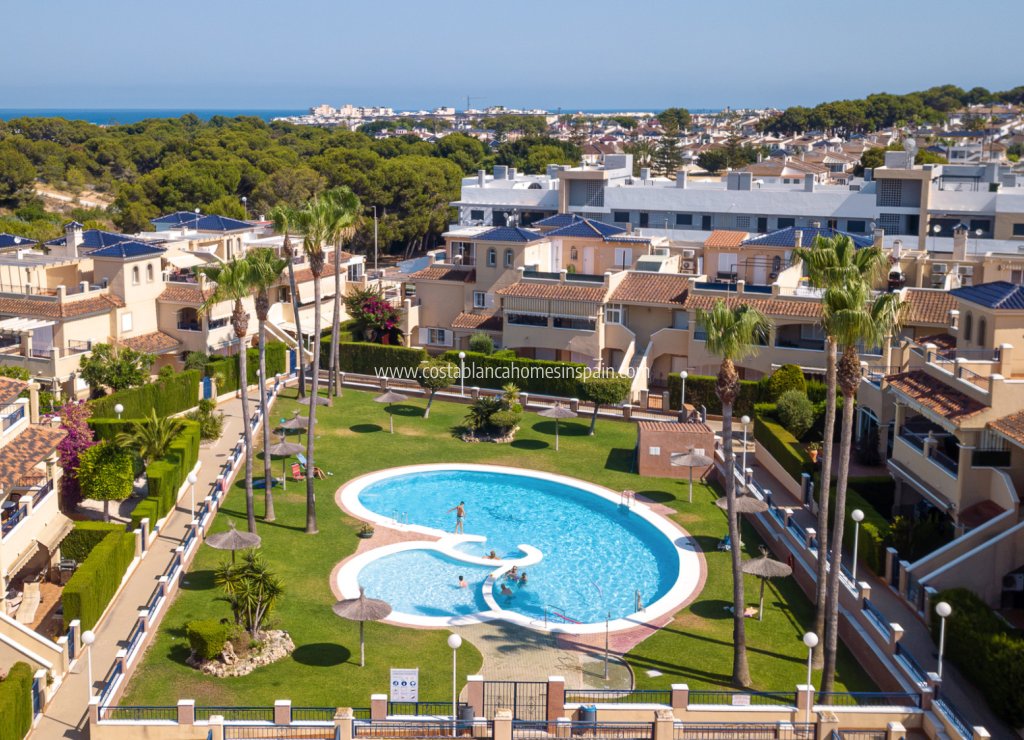 Resale - Apartment - Mil Palmeras - Riomar