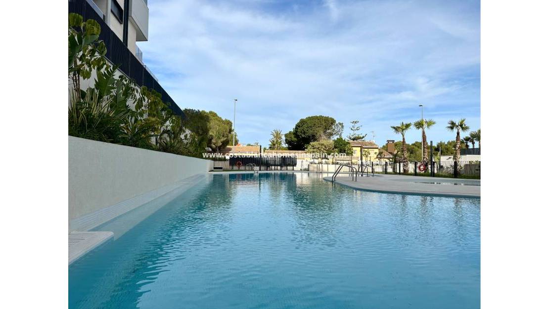 Resale - Apartment - Orihuela Costa - Dehesa de campoamor