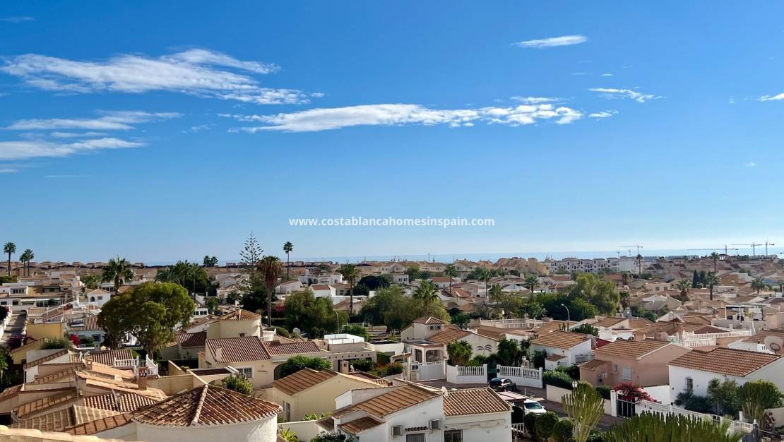 Resale - Apartment - Orihuela Costa - La Florida