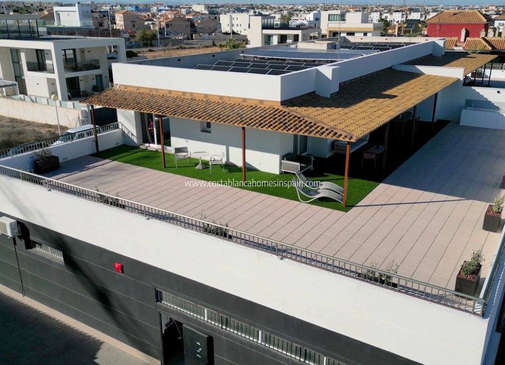 Resale - Apartment - Orihuela Costa - La Zenia