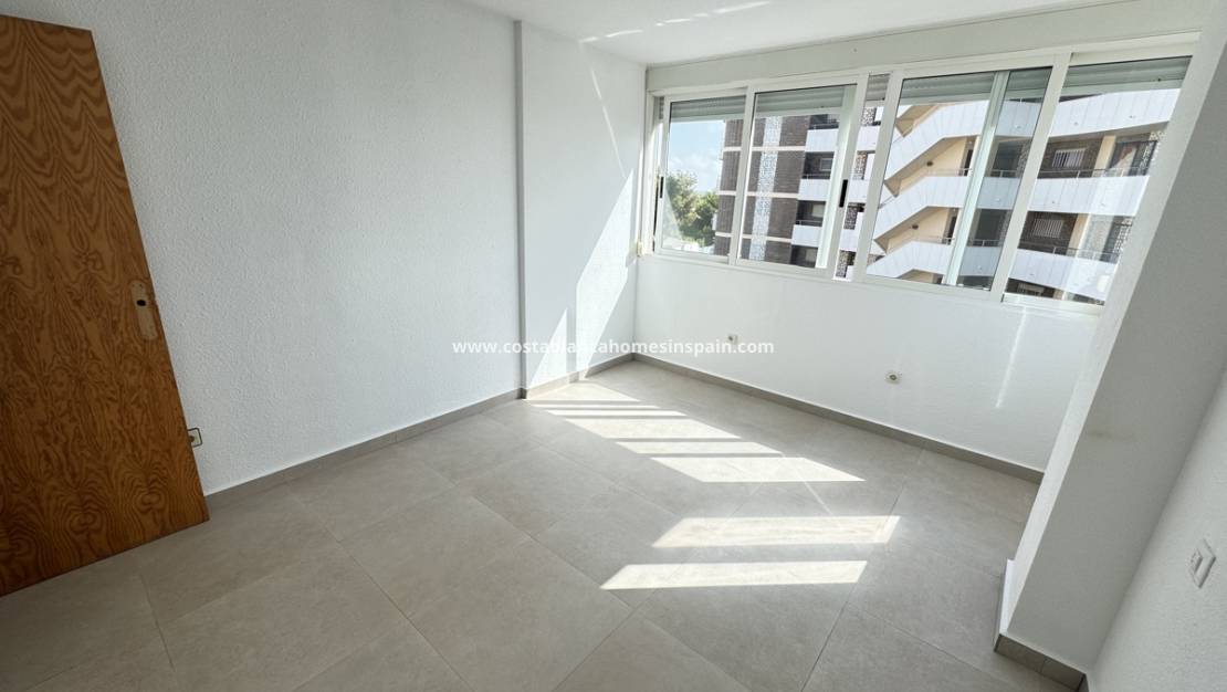 Resale - Apartment - Orihuela Costa - La Zenia