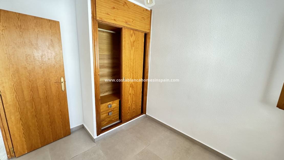 Resale - Apartment - Orihuela Costa - La Zenia