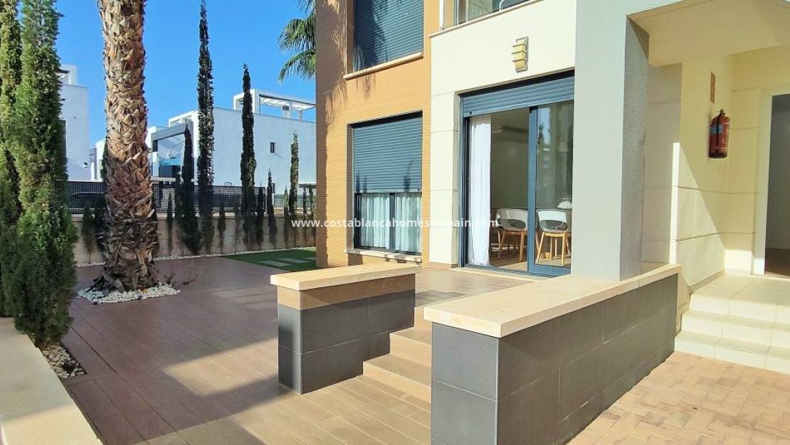 Resale - Apartment - Orihuela Costa - La Zenia